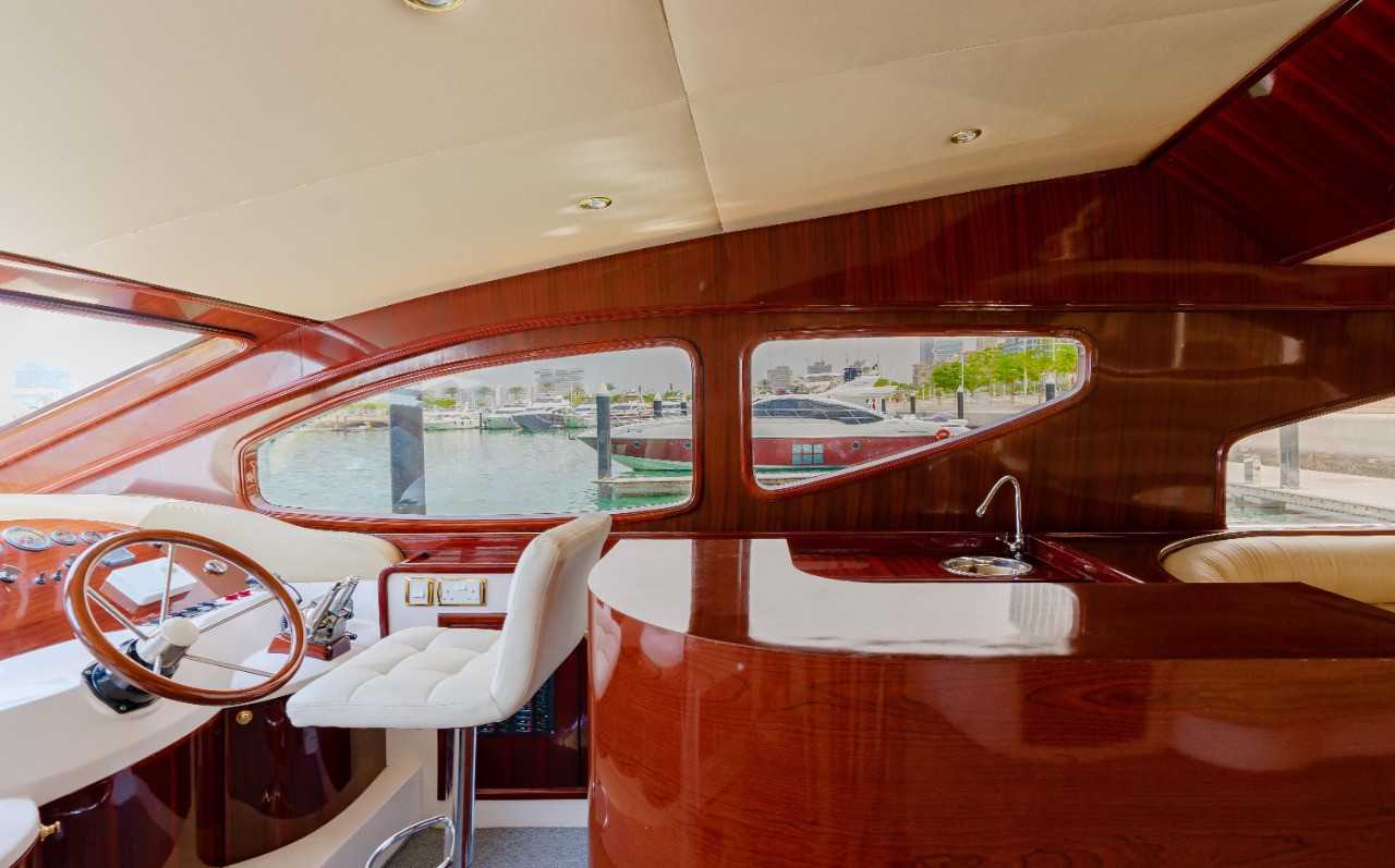 Quartz Yacht 6