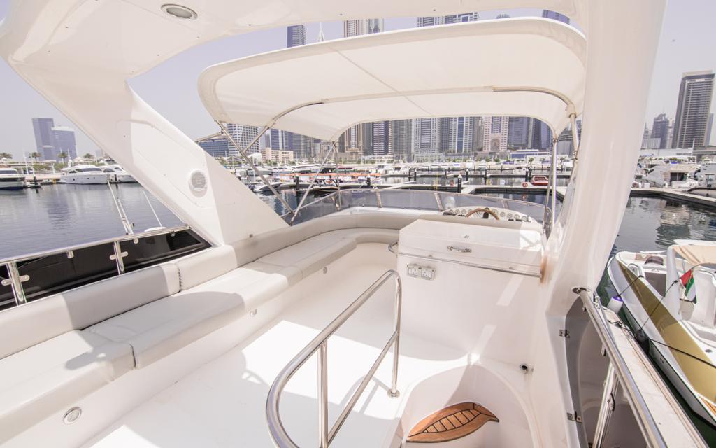 Empress Yacht 2