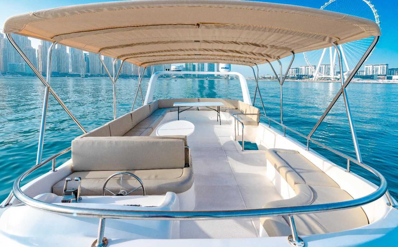 Quartz Yacht 1