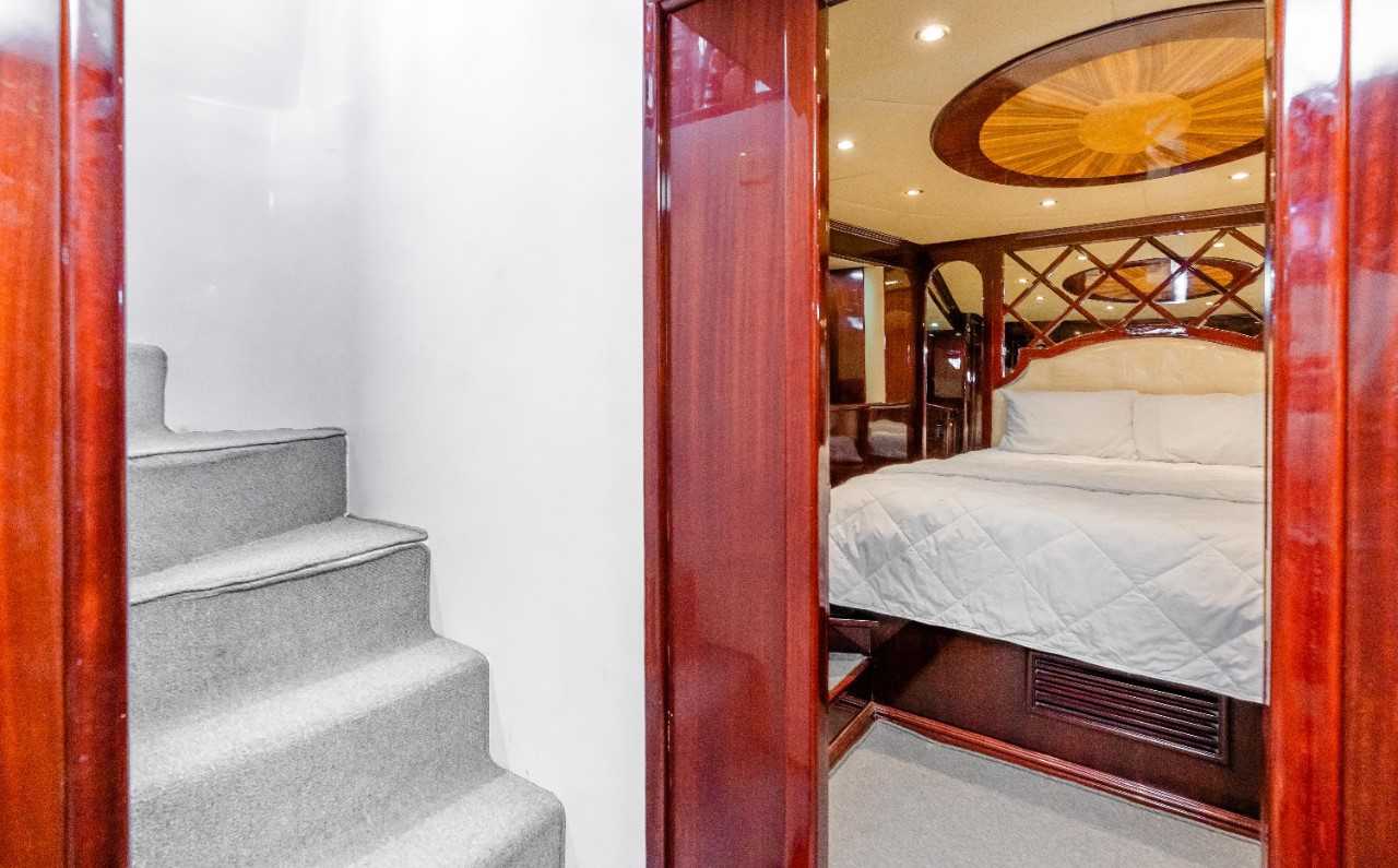 Quartz Yacht 3